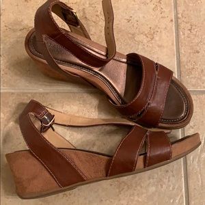 Naturalizer wedge sandal